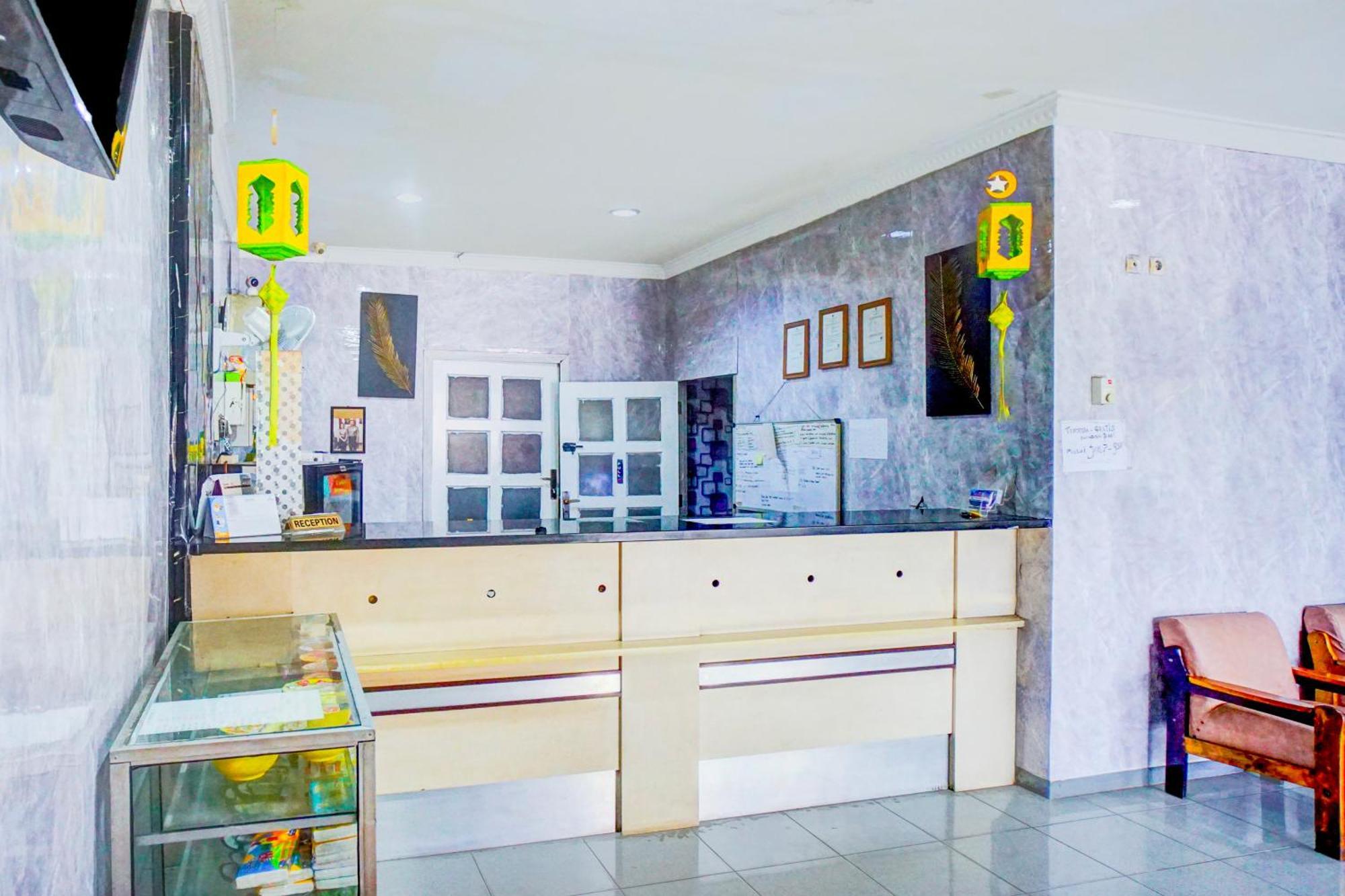 Hotel O Asyaffirah Near Masjid Raya Al Mashun Sm Raja Медан Екстер'єр фото