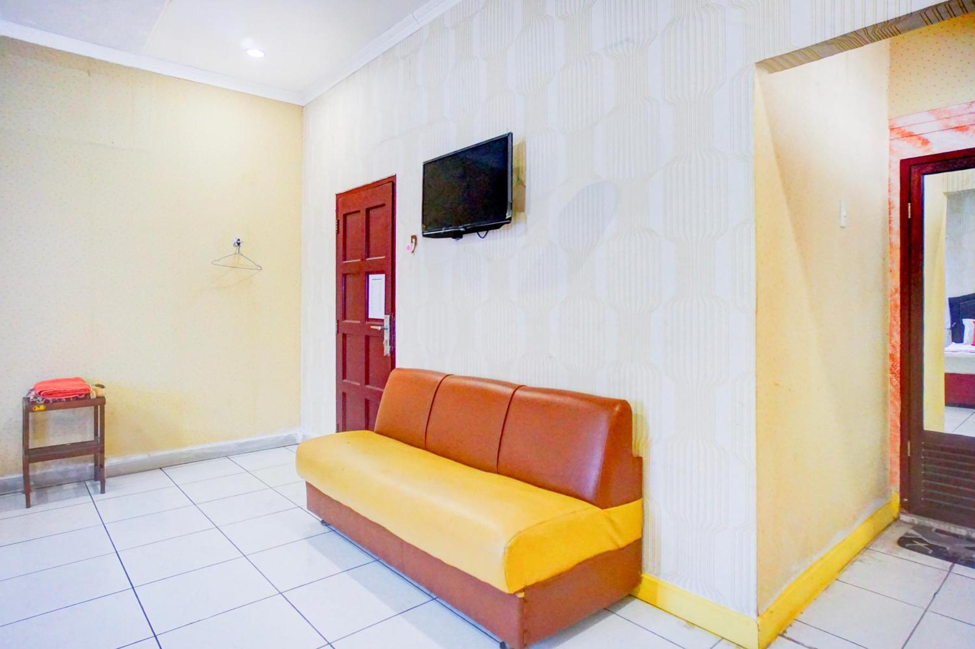 Hotel O Asyaffirah Near Masjid Raya Al Mashun Sm Raja Медан Екстер'єр фото